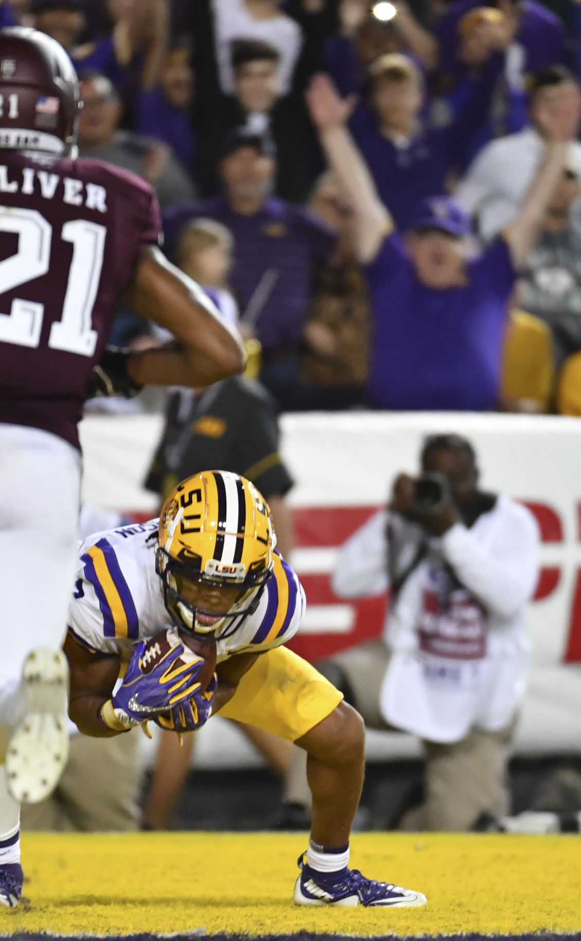 BR.lsutexasammain.120119 HS 1228b.jpg